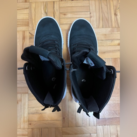 Puma x XO The Weeknd Parallel Sneakers - Picture 10 of 11